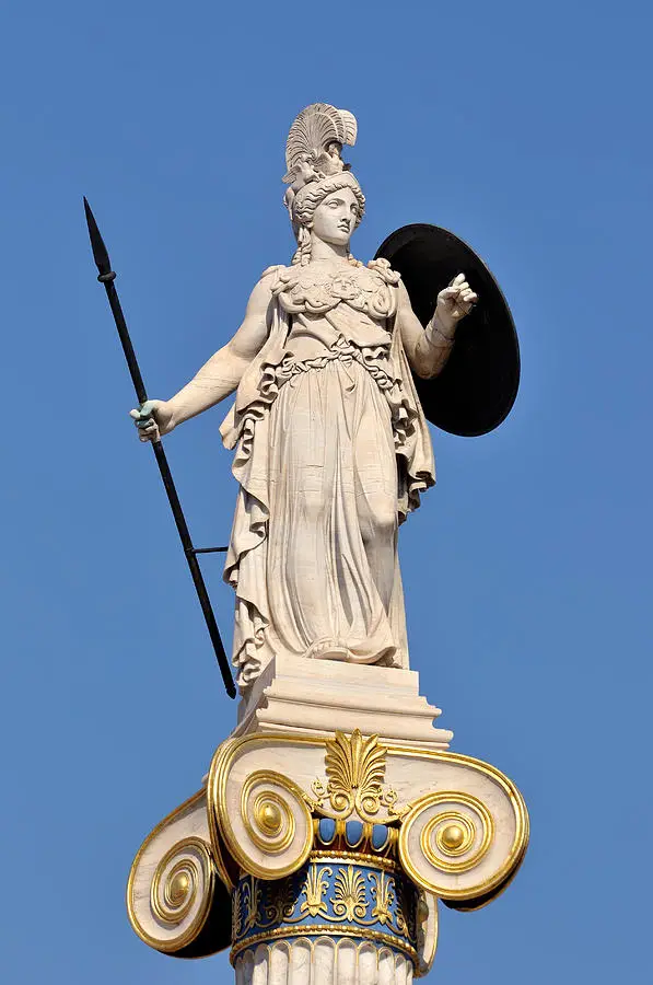 Estatua de la diosa Atenea.