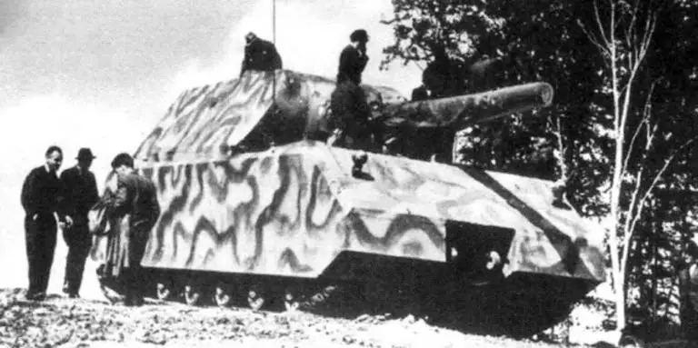 Fotografía de un Infografía de un Panzerkampfwagen VIII Maus.