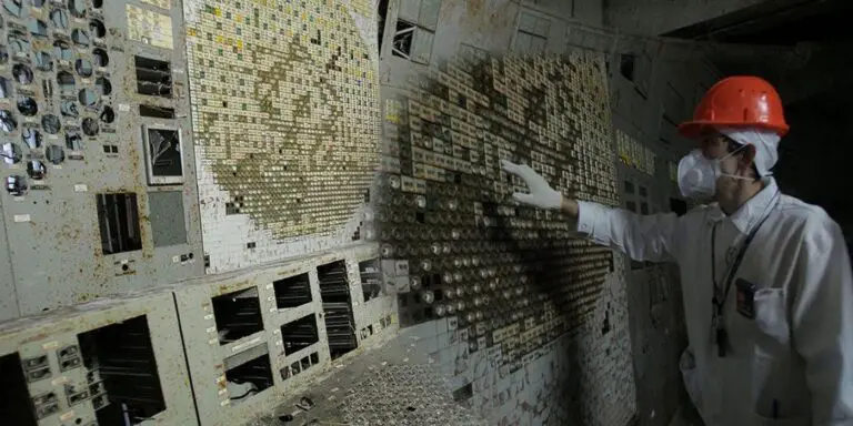 Interior del centro de la Central nuclear de Chernobyl.