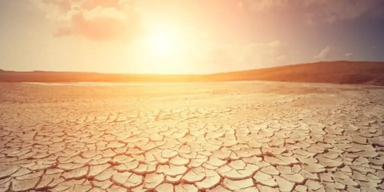 Imagen de un caluroso desierto, los extremos de la tierra.