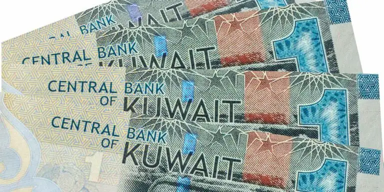 DInares de Kuwait, la moneda más valiosa del mundo.