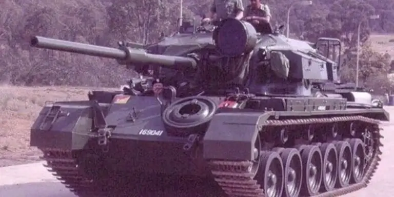 El tanque 169041 del tipo Mk 3 Centurion. El tanque que resistió a una explosión nuclear.